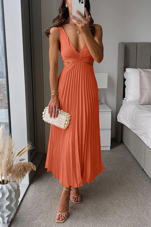 Courtney | Pleated Maxi Dress - Image 5