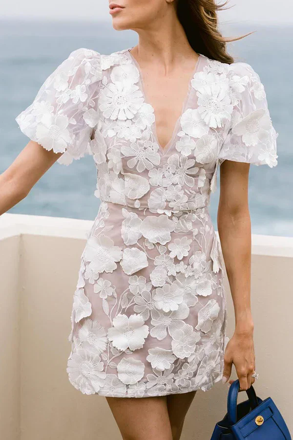 Tindra | Floral Mini Dress - Image 4